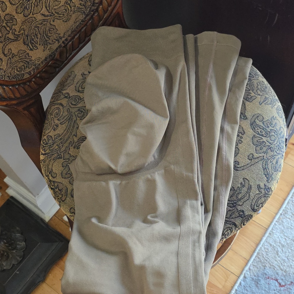 Comfort Stretch Wide-leg Scrunch-butt FLARE legging Pants